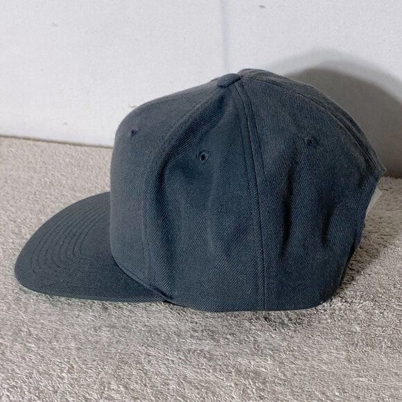 5/$25 The Golf Society Grey Snap Back Hat - Picture 6 of 11